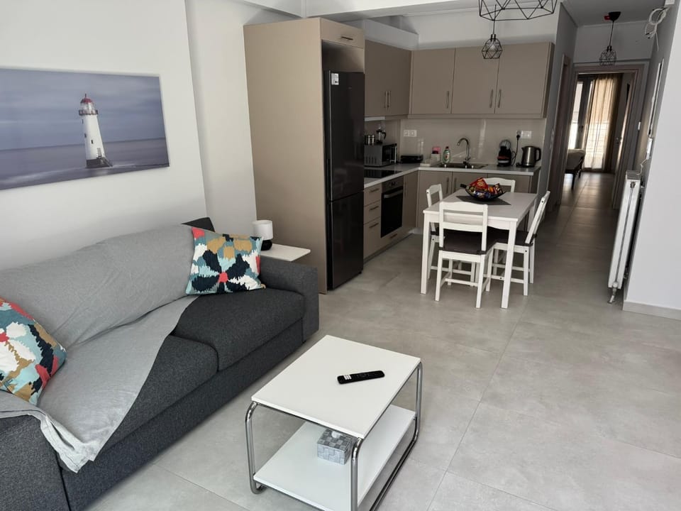 Kitchen or kitchenette, Living room, Seating area, oven, stove