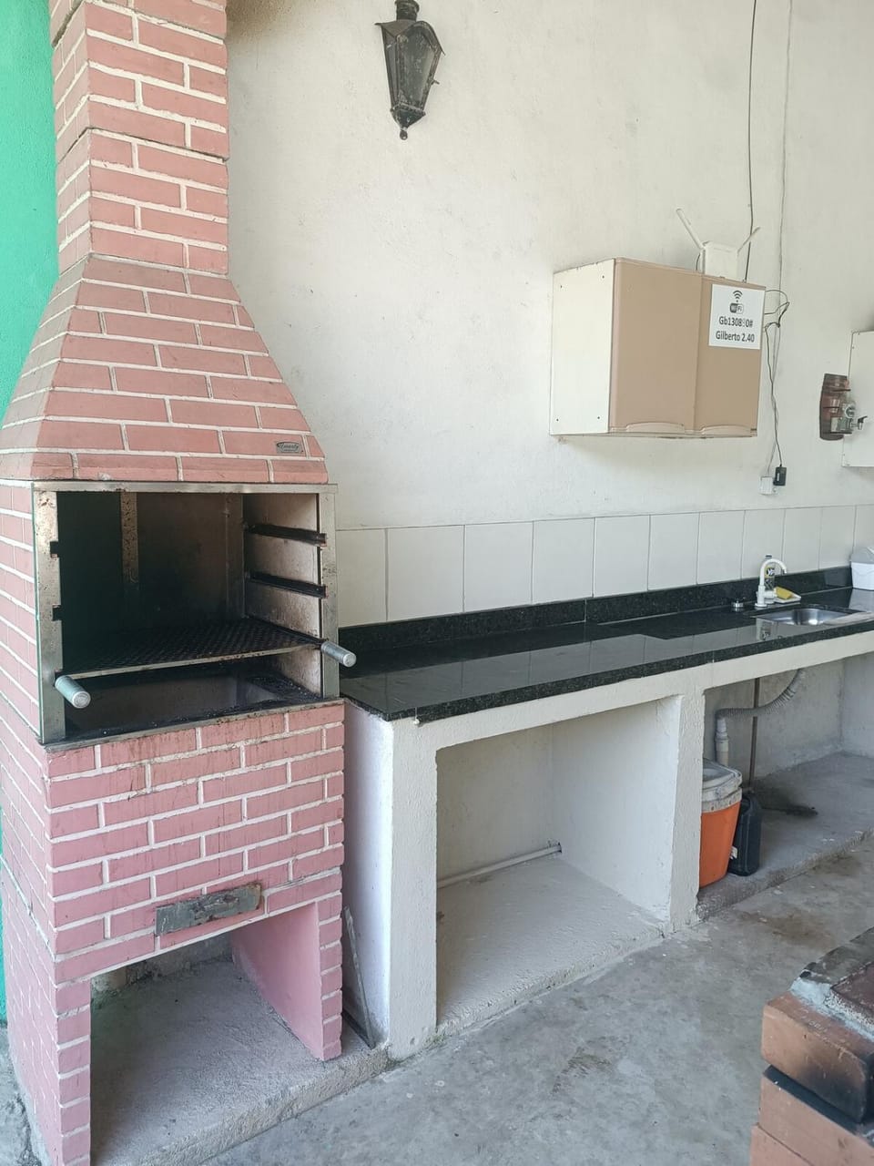 BBQ facilities, Kitchen or kitchenette, pet friendly, stove