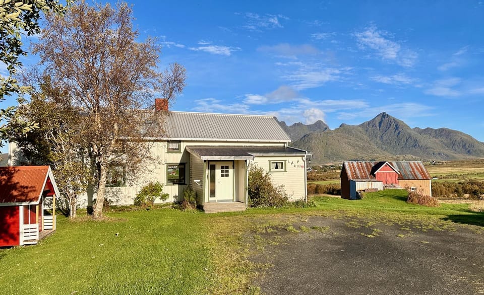 Property building, Natural landscape, Garden, Mountain view