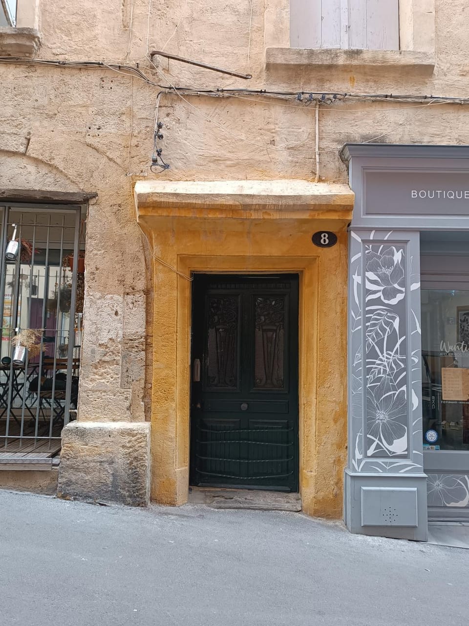 Facade/entrance