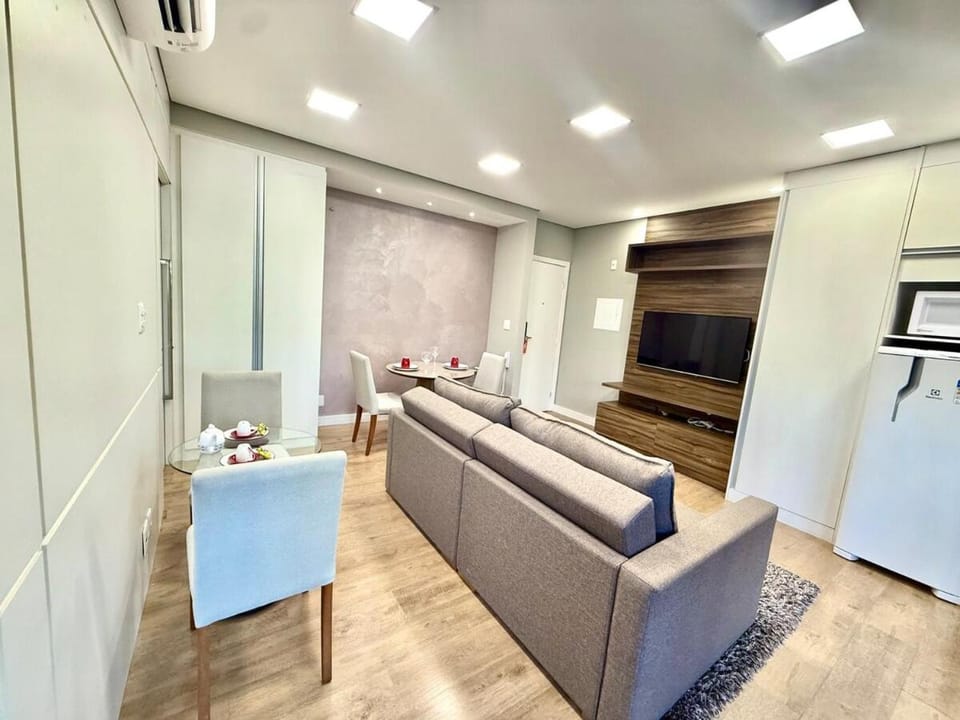 TV and multimedia, Kitchen or kitchenette, Living room, air conditioner