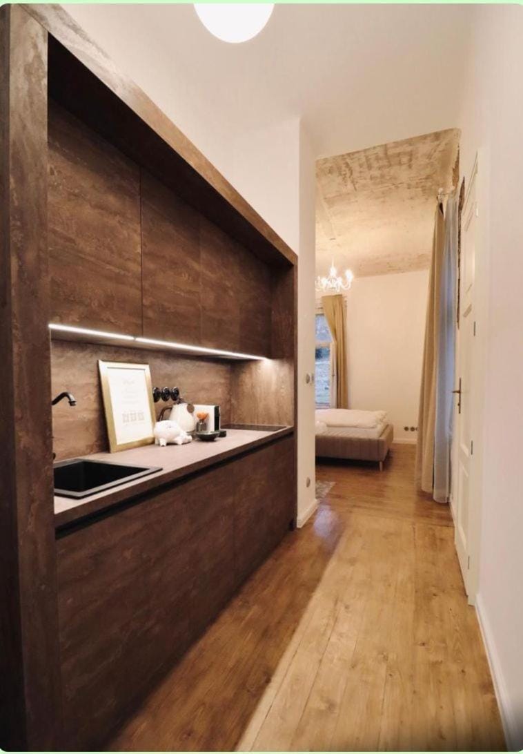 Kitchen or kitchenette, Photo of the whole room, Bedroom