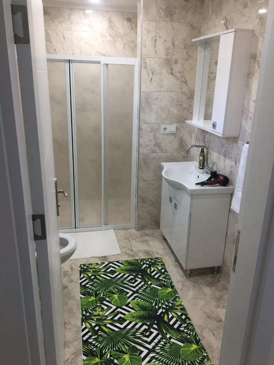Shower, Toilet, Bathroom