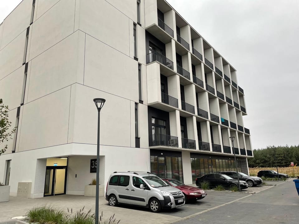 Property building, Location