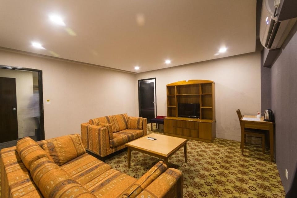 Elegant Enchanted Hotel in Dhaka