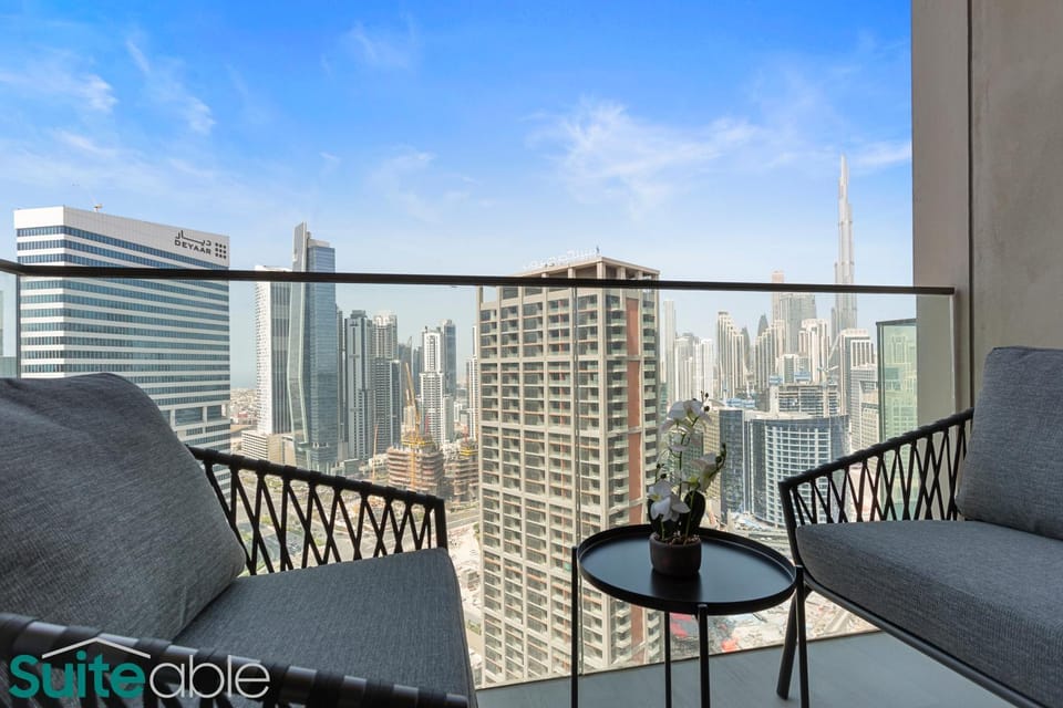 Stunning 1 Bedroom with Burj Khalifa view Apartment in Dubai