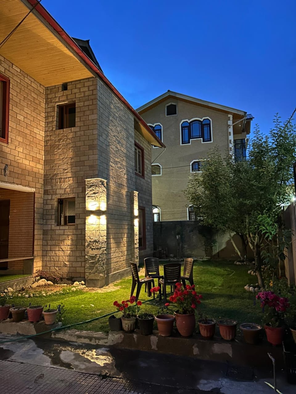 Property building, Spring, Night, Garden, Garden view