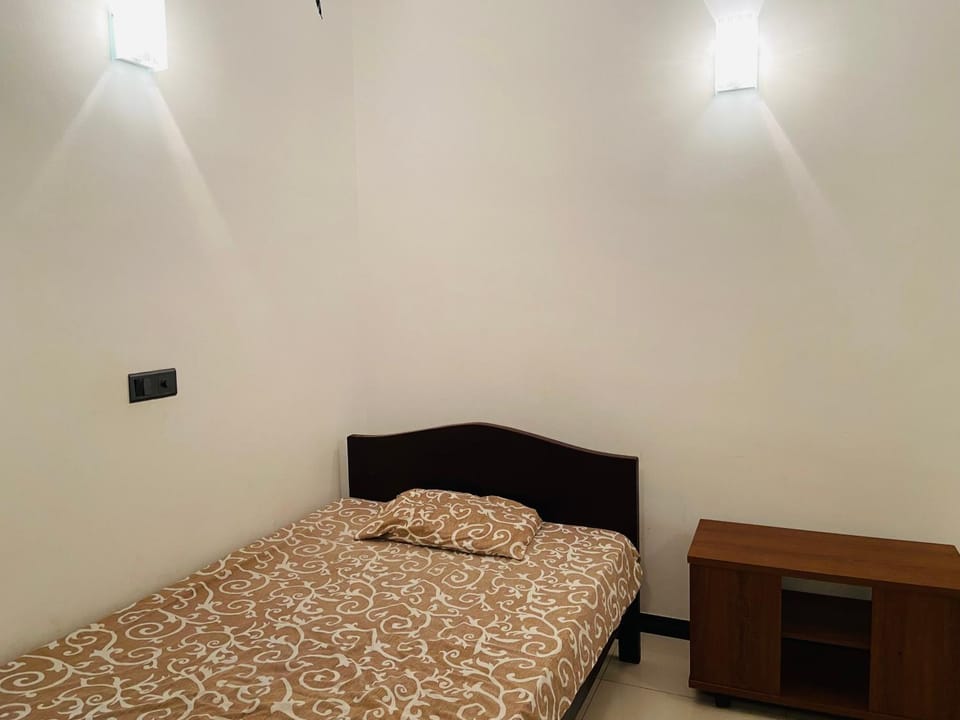 Rash Holiday Inn-Malabe Colombo Apartment in Western Province