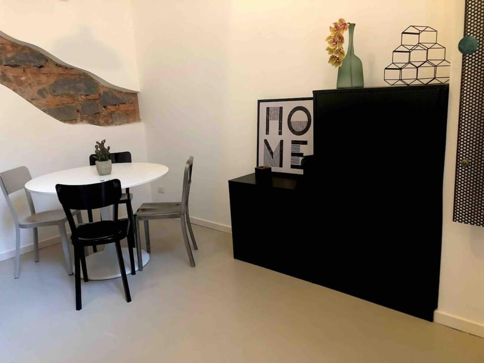 My Private Corner by My Temporary Home Apartment in Catania