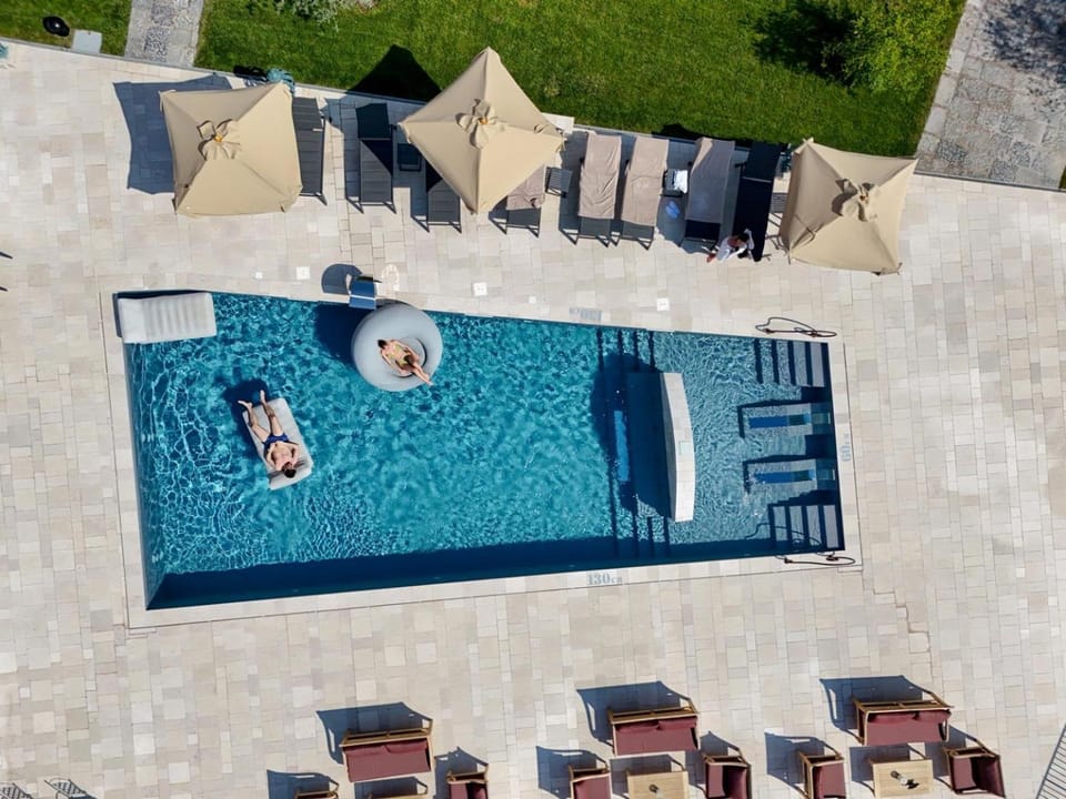 Property building, Swimming pool