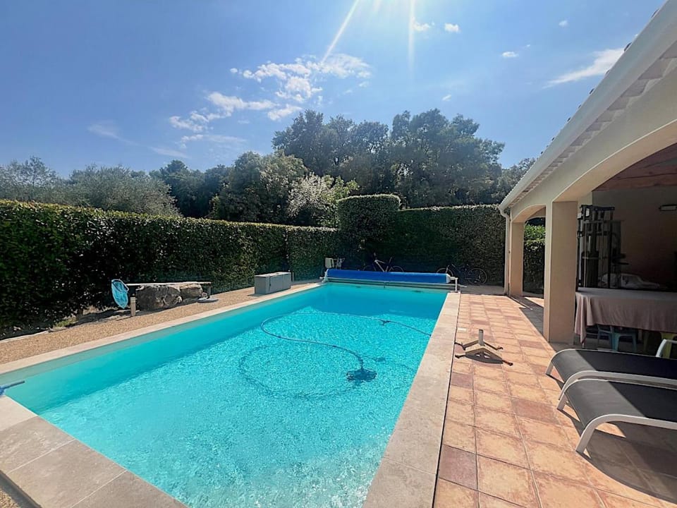 Natural landscape, Garden, Swimming pool, Swimming pool, sunbed