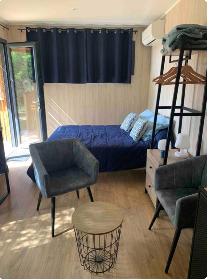 La chambre des oliviers House in Aubais