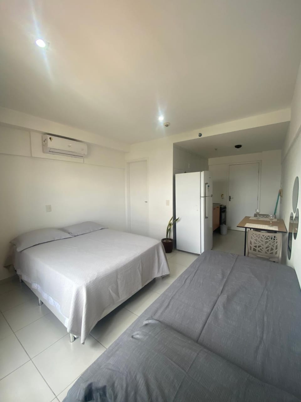 Bed, Photo of the whole room, Bedroom, air conditioner