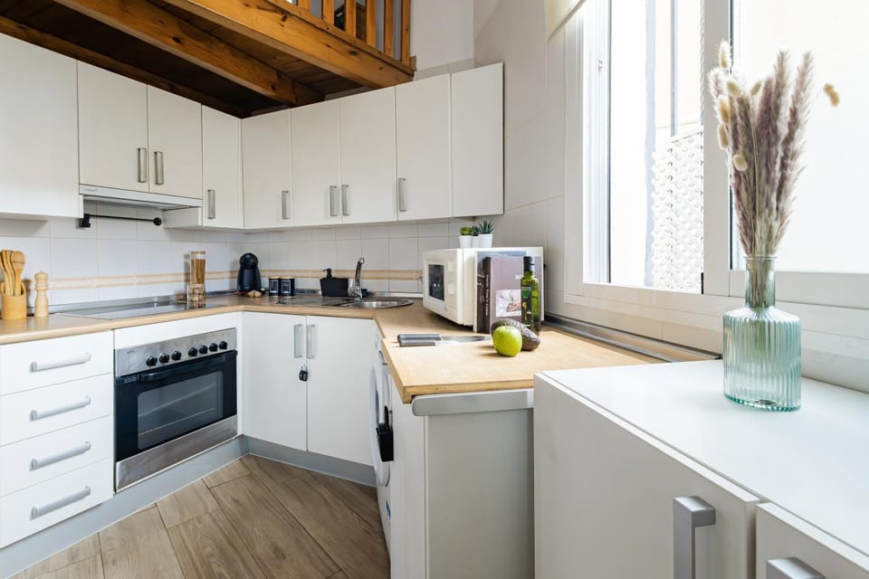 Nordik Apartments Urban - Trinidad "Eide" Apartment in Malaga