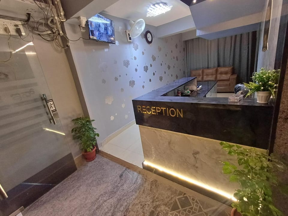 Lobby or reception, Lobby or reception