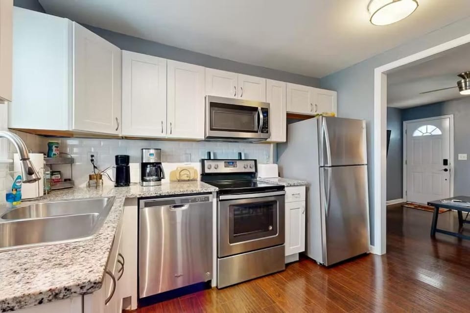 West Trinity Bungalow House in Nashville
