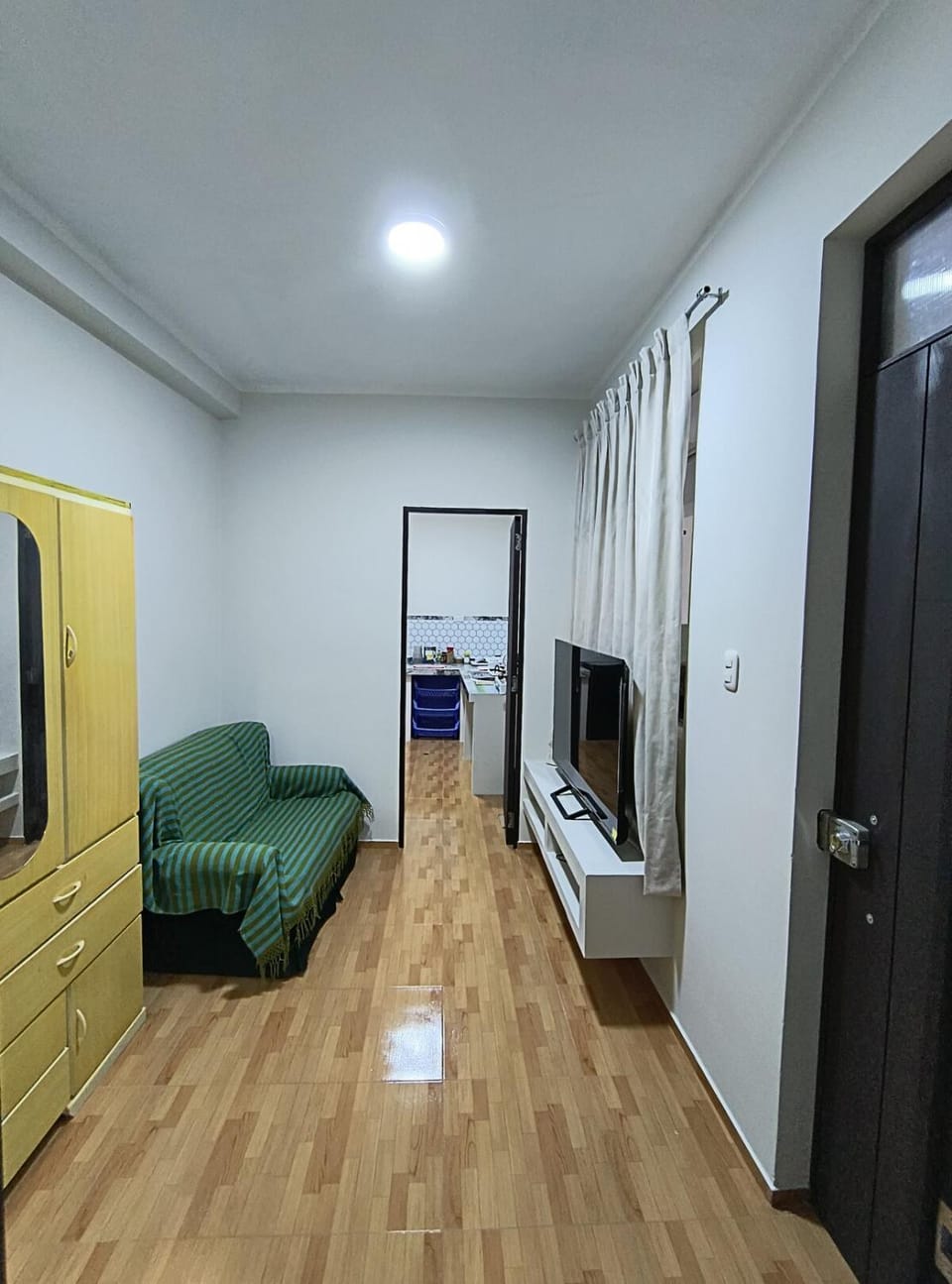 TV and multimedia, wardrobe