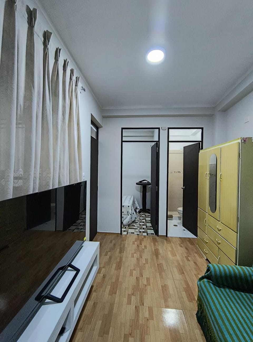 TV and multimedia, Living room, wardrobe