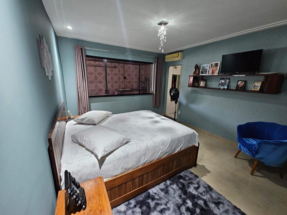 Bathroom, TV and multimedia, Bedroom, air conditioner