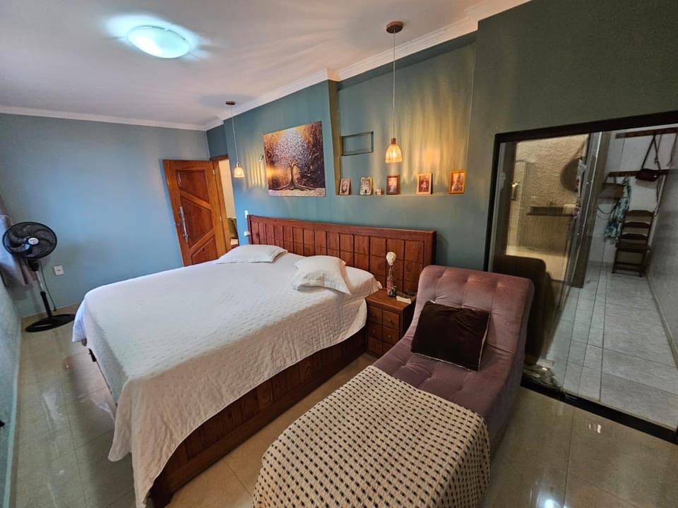Bed, Photo of the whole room, Bedroom, air conditioner