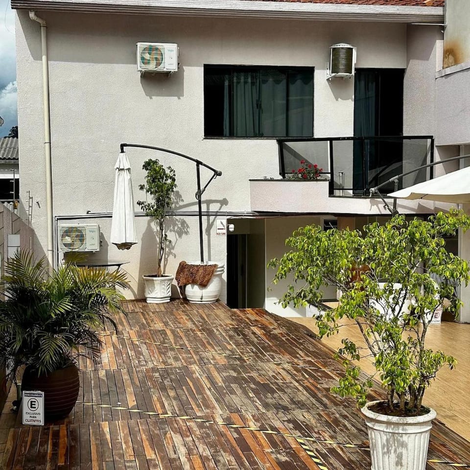 Inner courtyard view, Parking