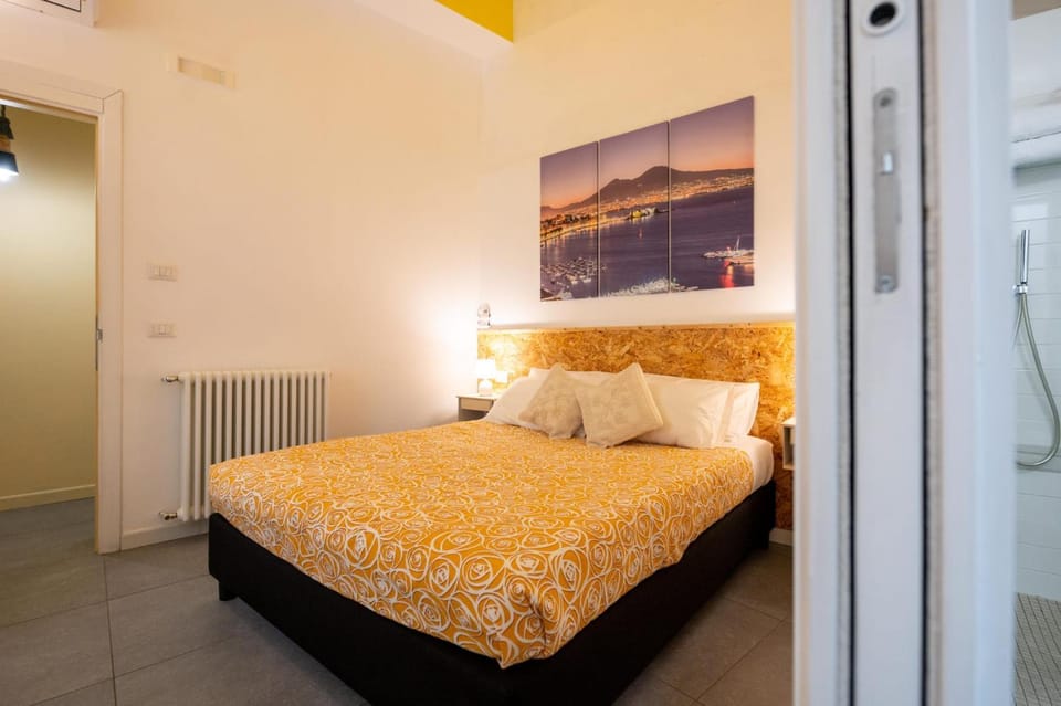 Resta Cu'mme Vomero Bed and Breakfast in Naples