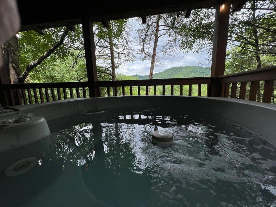 Great Cabin with a View close to Dollywood! Cabin in Sevier County