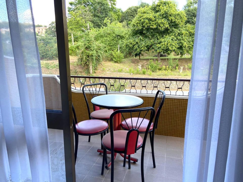 View (from property/room), Balcony/Terrace