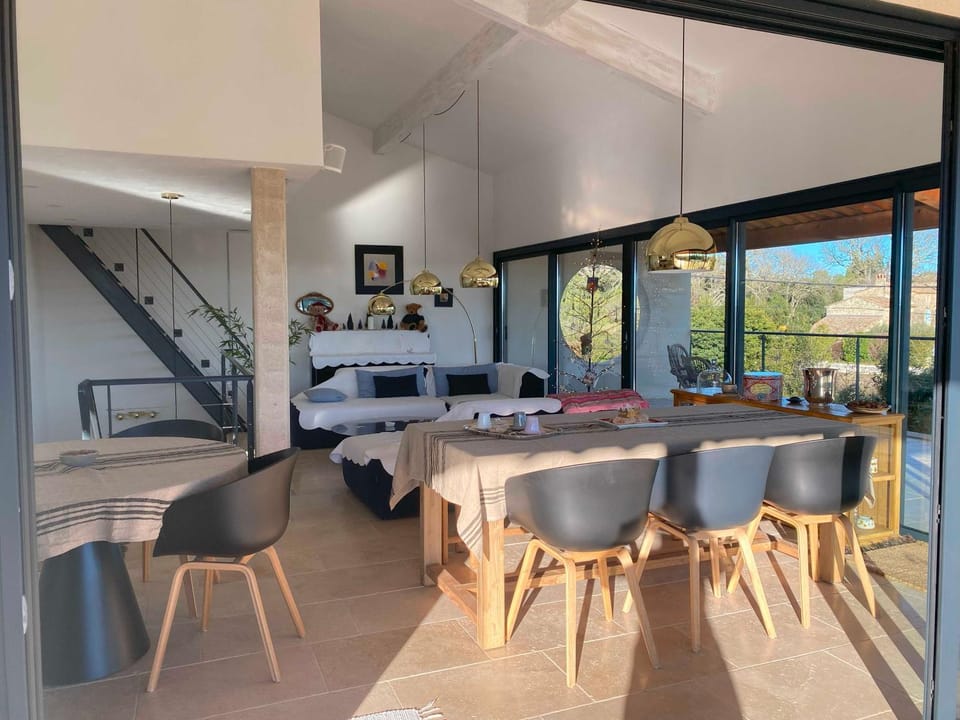 Villa Japandi avec vue - en Uzège Villa in Provence-Alpes-Côte d'Azur