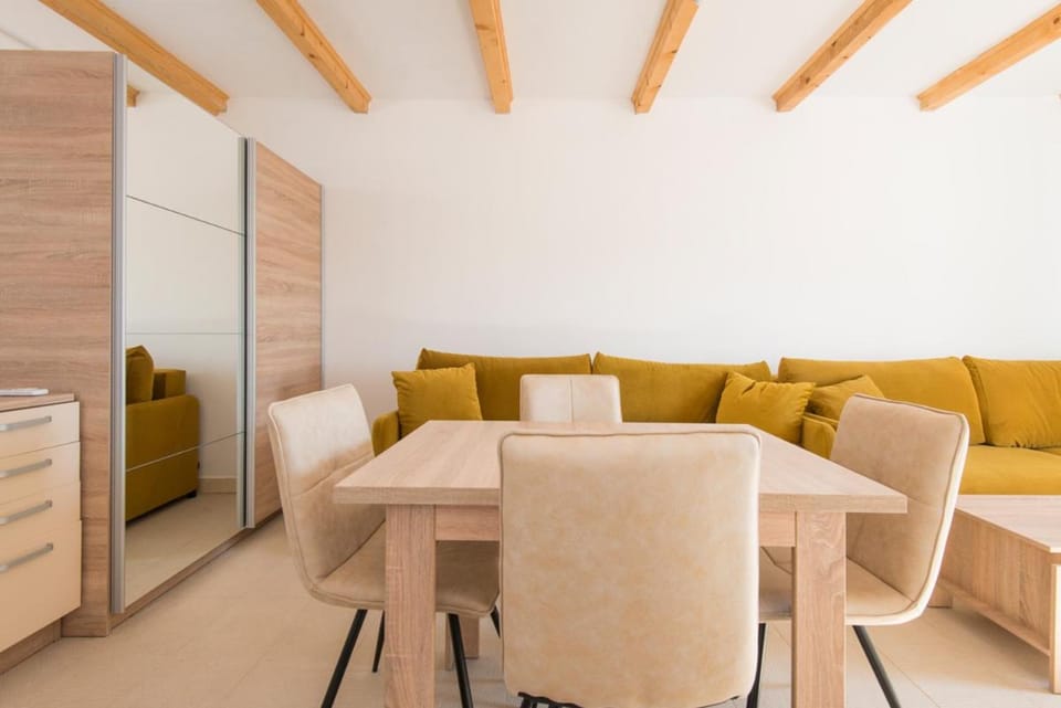 Living room, Dining area, wardrobe