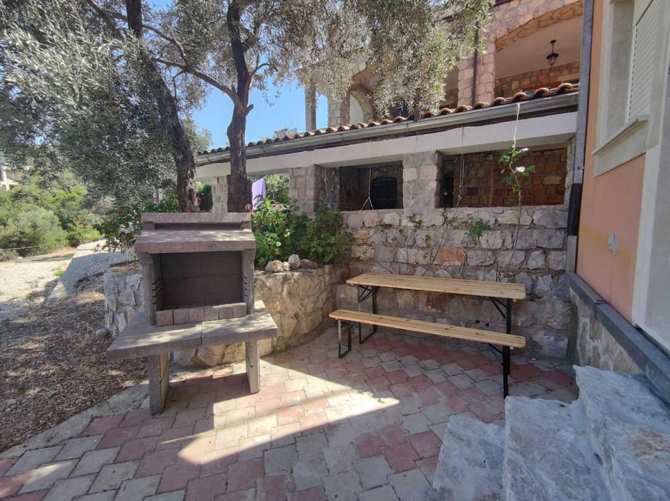 Property building, Patio, BBQ facilities