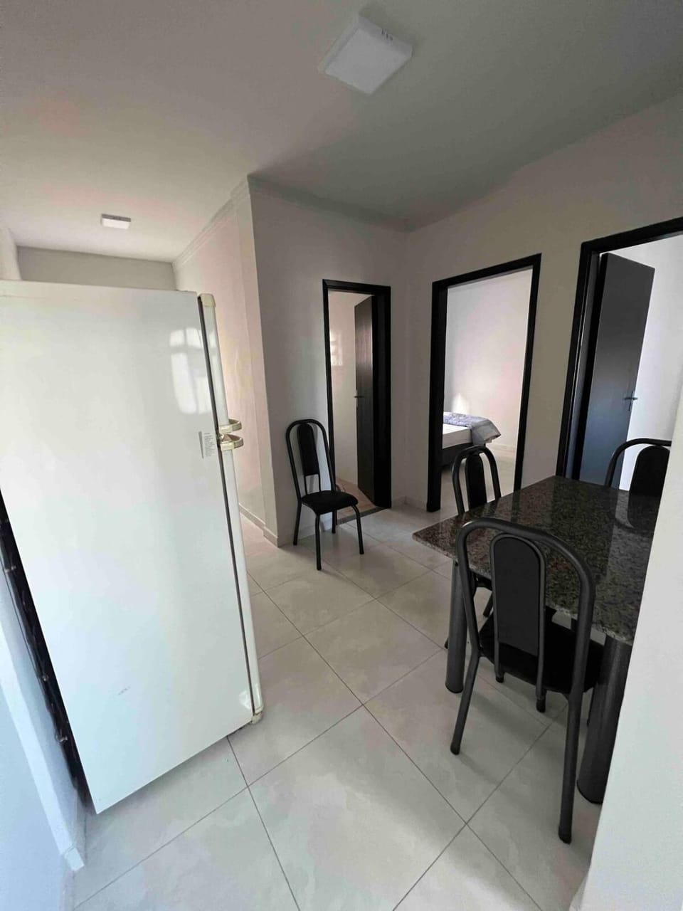 Apartamento Inteiro perto de tudo e garagem Um achado Apartment in Uberlândia