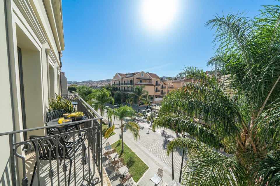 Property building, Spring, Day, Neighbourhood, Natural landscape, View (from property/room), Balcony/Terrace, City view, Mountain view, Street view