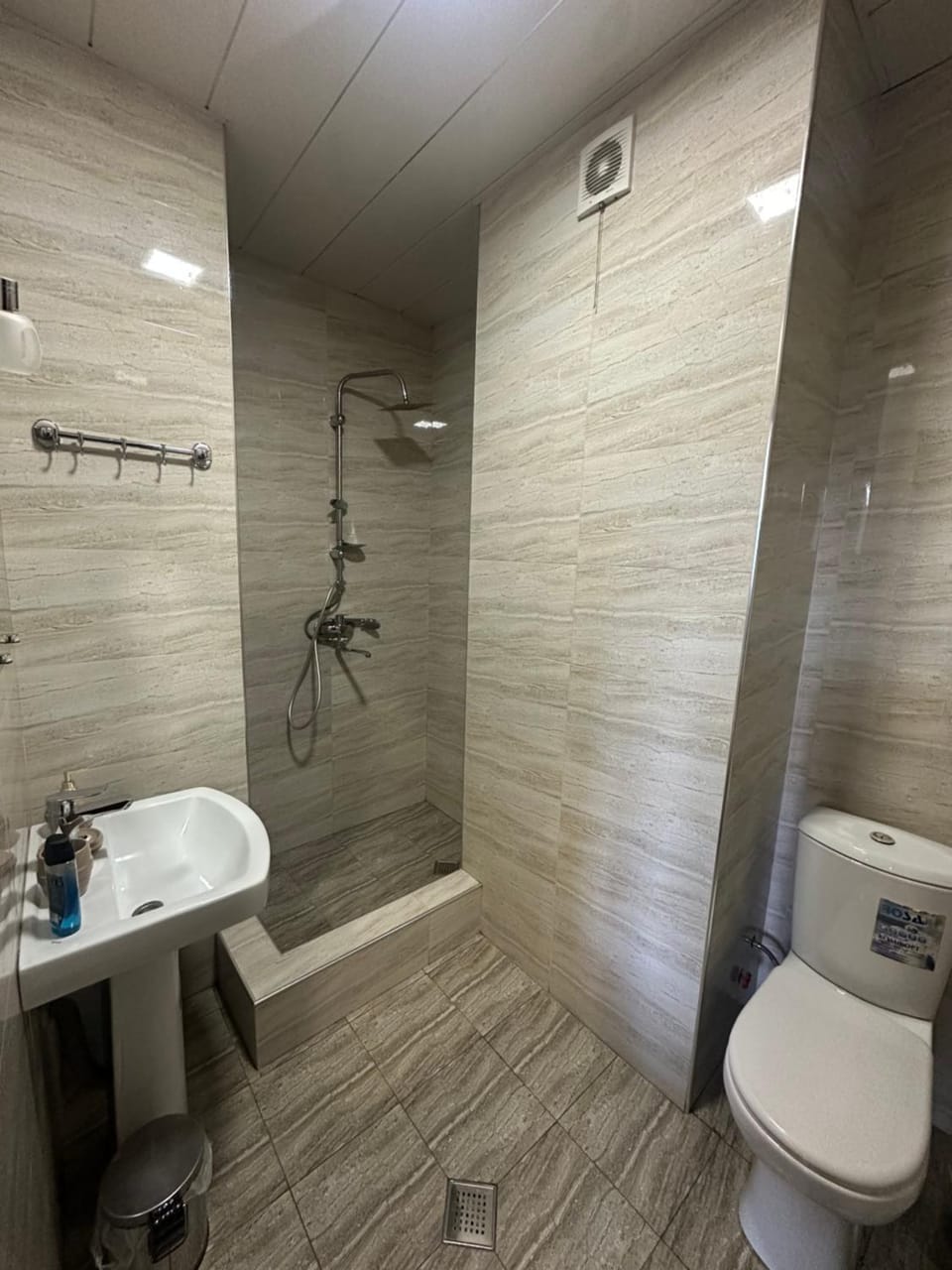 Shower, Toilet, Bathroom
