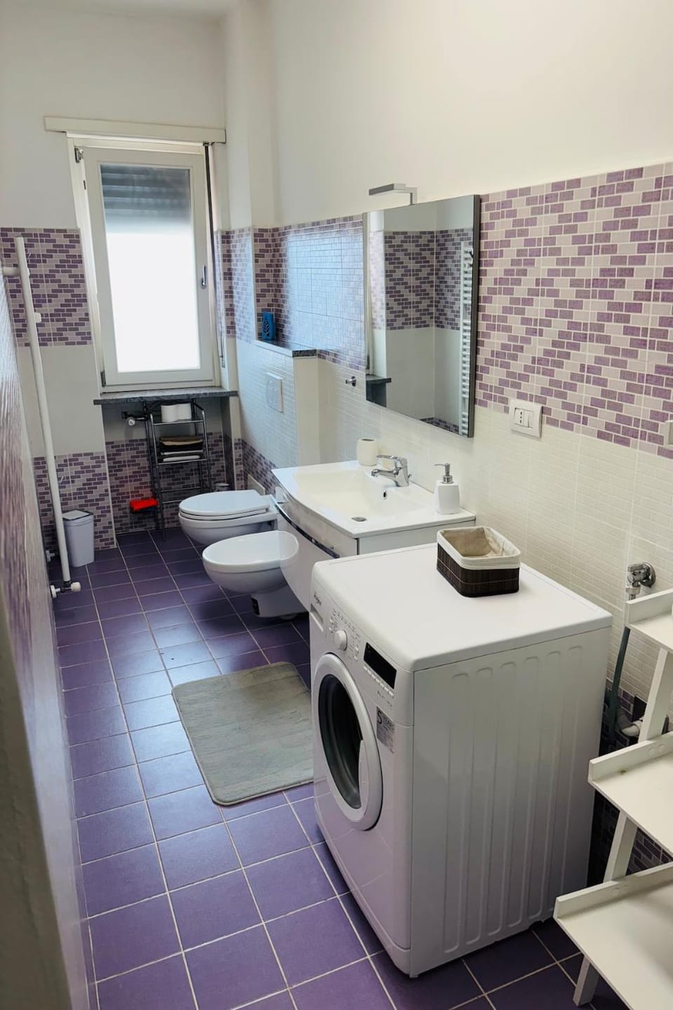 Toilet, Bathroom, washing machine