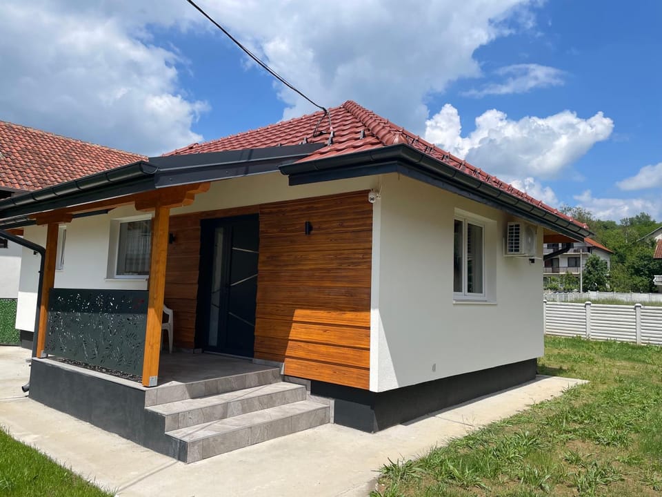 У Максима Villa in Serbia