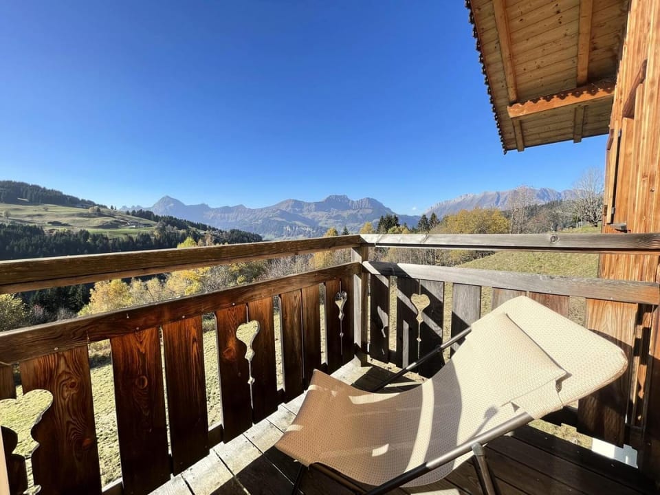 Résidence La Ferme Des Frasses - Mazot de charme MAE-3421 Apartment in Notre-Dame-de-Bellecombe