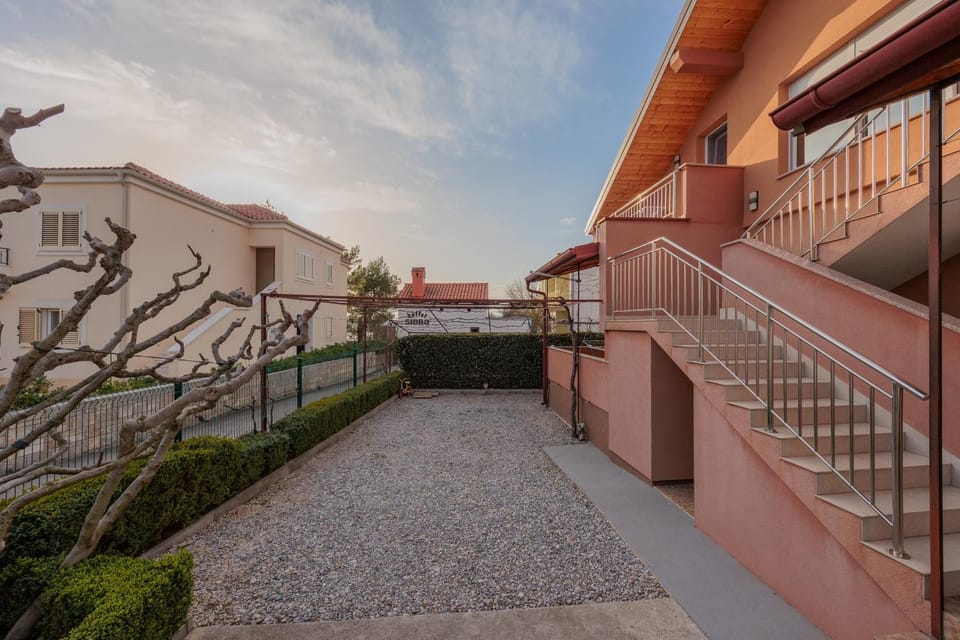 Property building, Parking