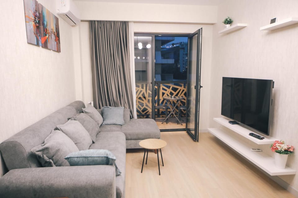 TV and multimedia, Balcony/Terrace, Living room
