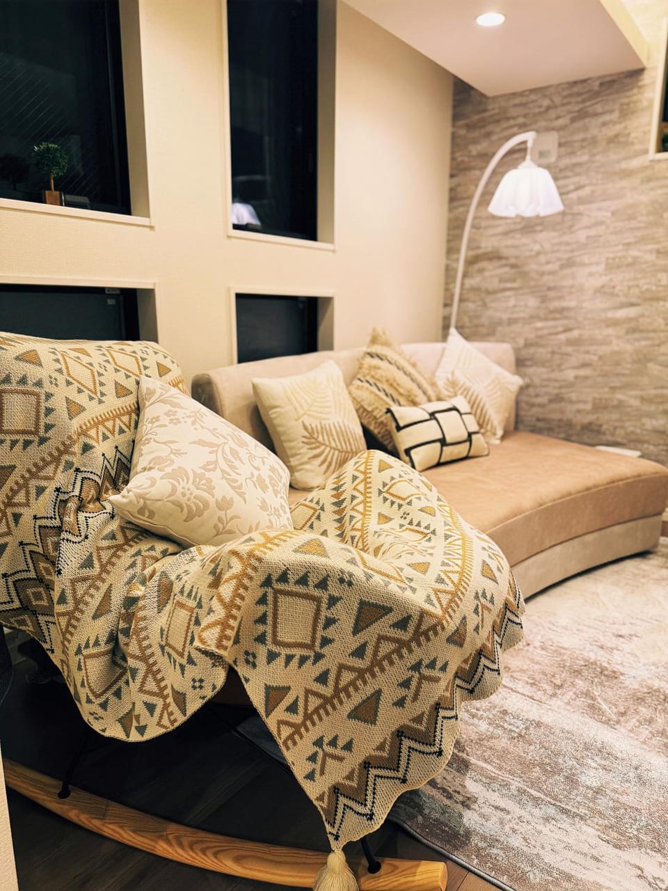 Living room, Photo of the whole room, Seating area