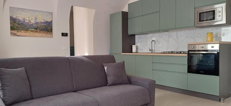 Seating area, dishwasher, microwave, oven, stove