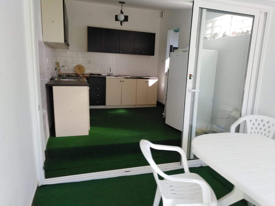 Apartments Free Parking Big Garden Apartment in Fažana