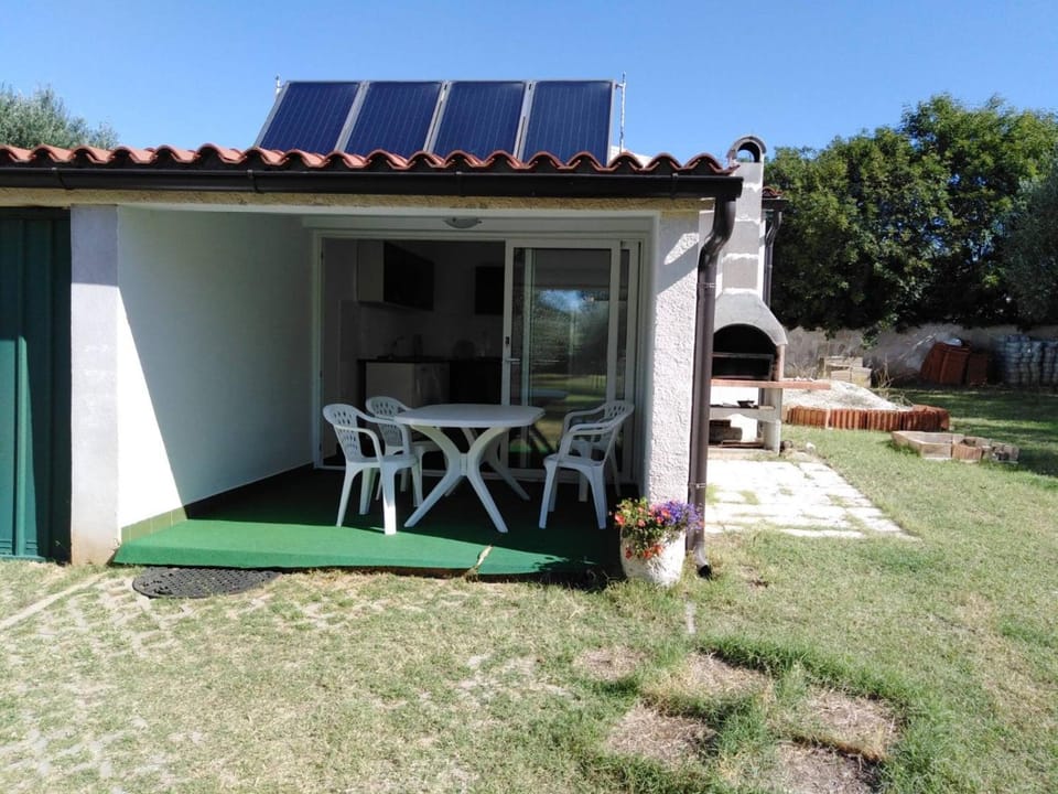 Apartments Free Parking Big Garden Apartment in Fažana