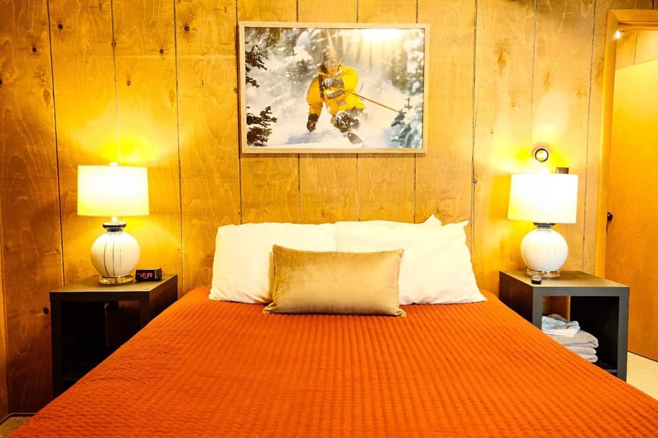 Cozy Ski Lodge Condo I Alpen Villas at Powderhorn Mountain Villa in Wisconsin