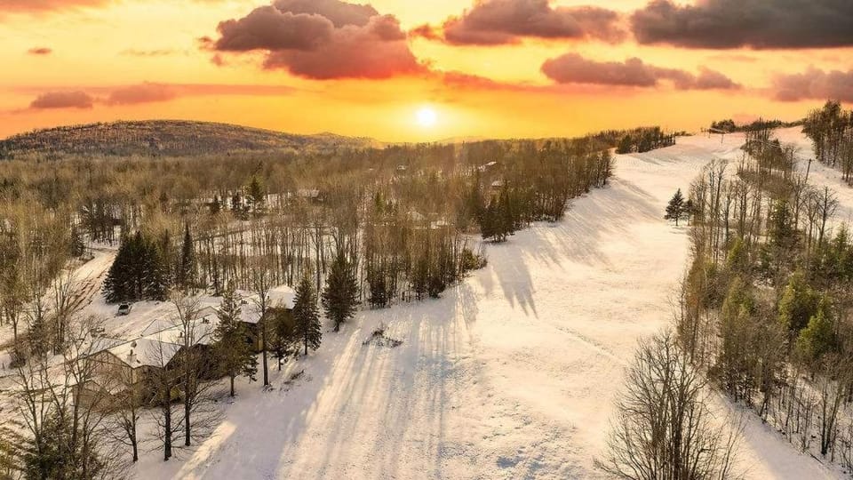 Slope Side VillasI Alpen Villas at Powderhorn Mountain Villa in Wisconsin