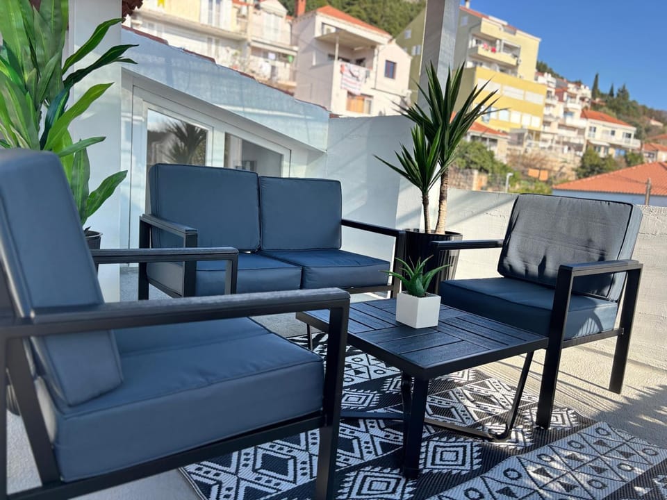 Day, Balcony/Terrace