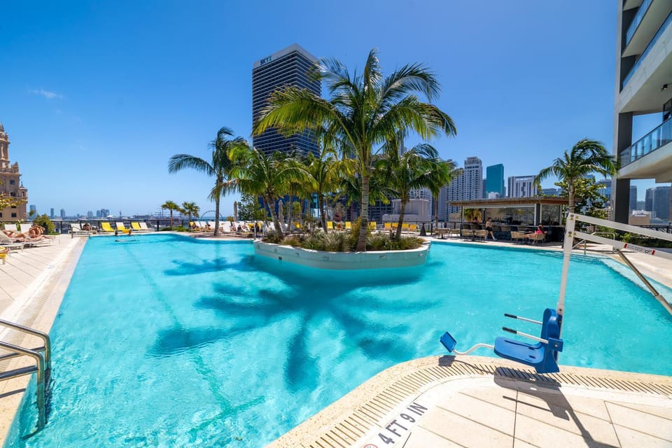 Swimming pool