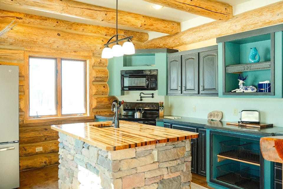 Kitchen or kitchenette, Photo of the whole room