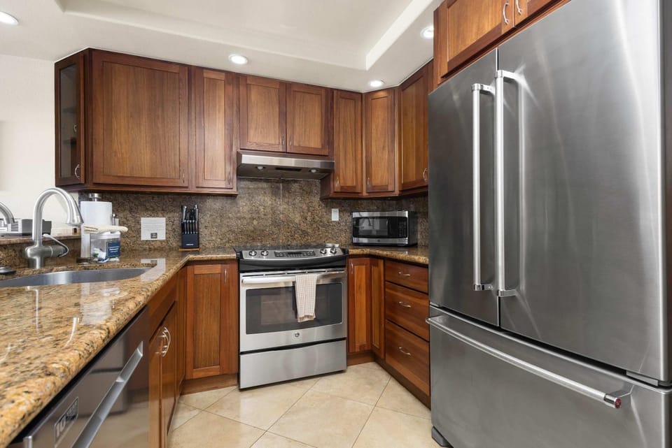 MKB215 Oceanview Poolside Spacious 2-Bed Suite House in Wailea