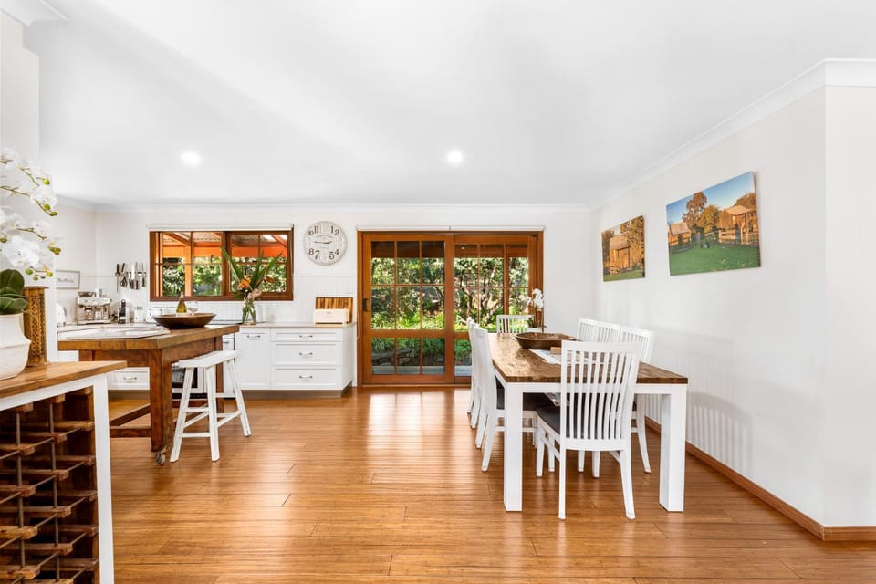 Kitchen or kitchenette, Dining area, kitchen